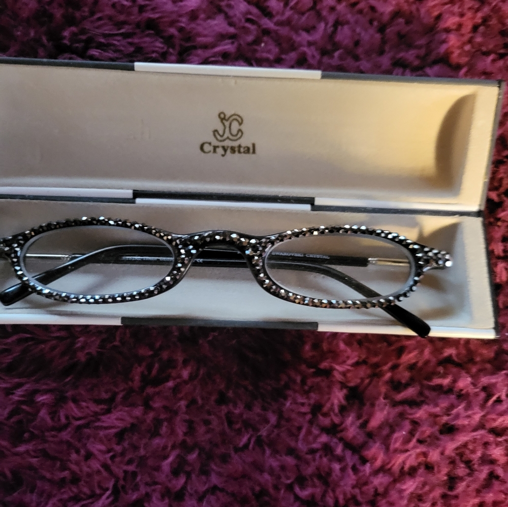 Crystal Readers
